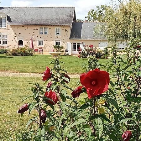 Bed and Breakfast La Haye Georget Feneu Esterno foto