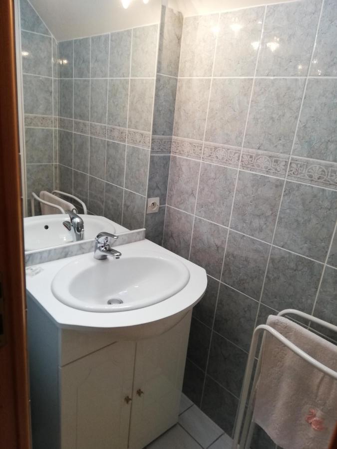 Bed and Breakfast La Haye Georget Feneu Esterno foto